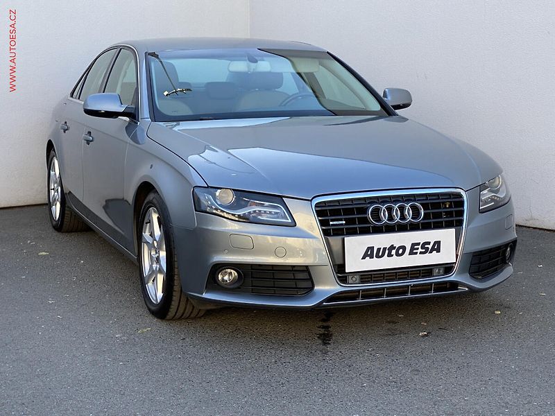 Audi A4 (2010) 2.0 TDi Quattro, Bixen, navi - fotka 1 z 20