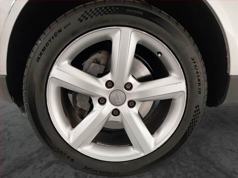 Audi Q7 (2011) 3.0 TDI, 4X4, Automat, 7 míst - fotka 15 z 23