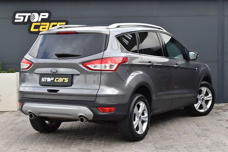 Ford Kuga 2.0 TDCi 103kW 4x4*AUTOMAT* - fotka 4 z 34