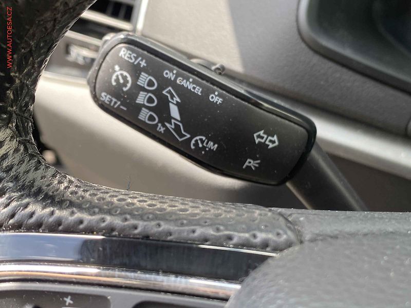 Škoda Karoq (2018) 1.5 TSi, Ambition, DSG, TZ - fotka 13 z 20