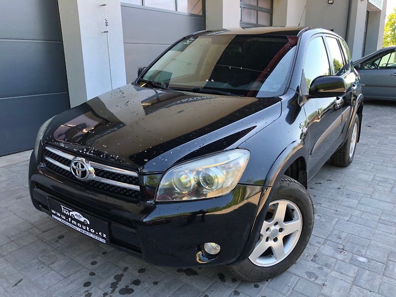 Toyota RAV4 (2007) 2.2 D-CAT, 4x4 - fotka 2 z 28