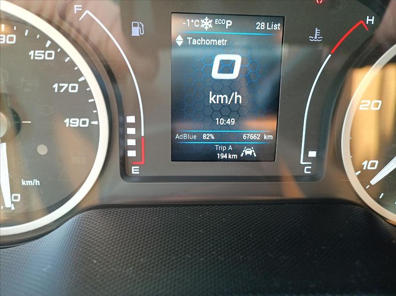 Iveco Daily 3,0   70C18A8P 15EP hydr čelo - fotka 9 z 16