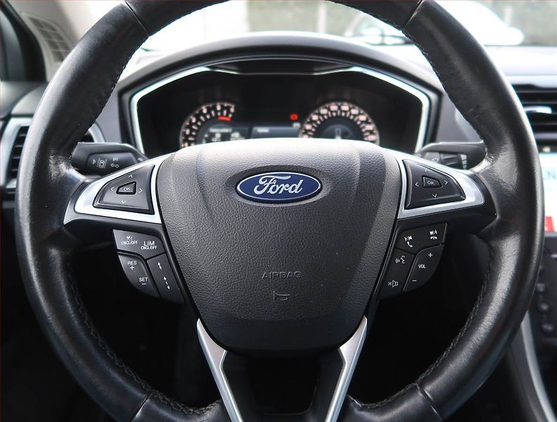 Ford Mondeo (2018) 2.0 TDCI, 4X4, Navi, Tempomat - fotka 16 z 20
