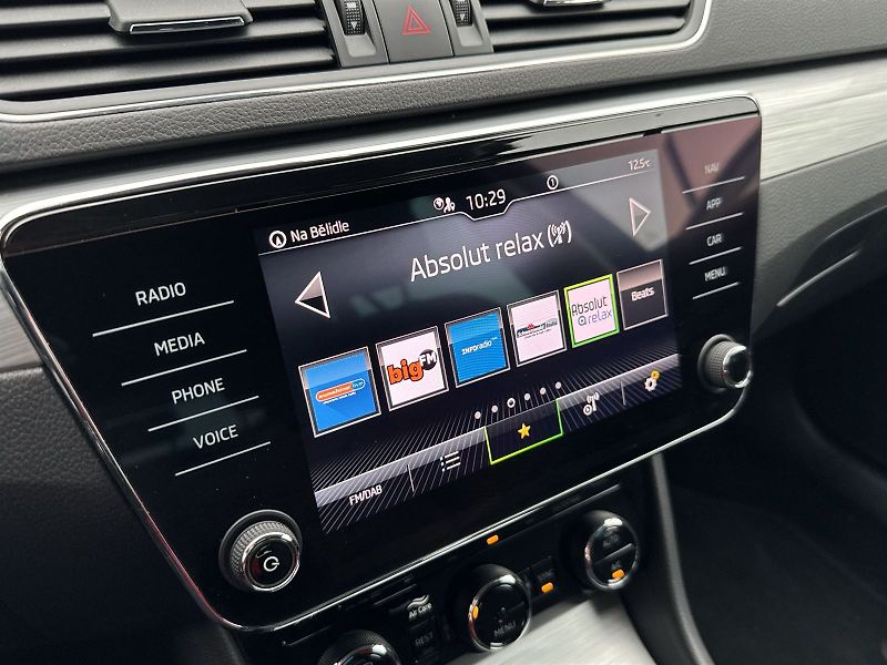 Škoda Superb (2021) Combi 2.0 TDI DSG Ambition - fotka 11 z 31