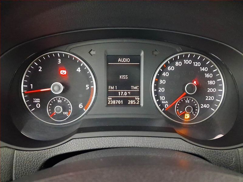 Seat Alhambra (2013) 2.0 TDI, 7 míst, Navi - fotka 11 z 20