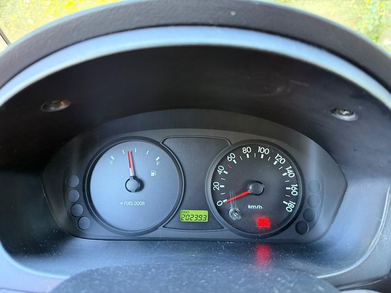 Kia Picanto (2008) 1.0 / 45kW - fotka 11 z 12