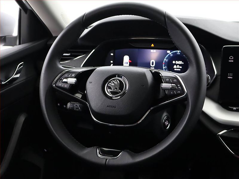 Škoda Octavia (2023) Style 2.0 TDI - fotka 14 z 23