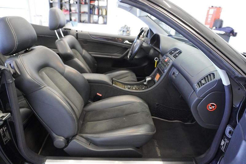Mercedes-Benz CLK 4,3 AMG V8 AUTOMAT - fotka 22 z 28