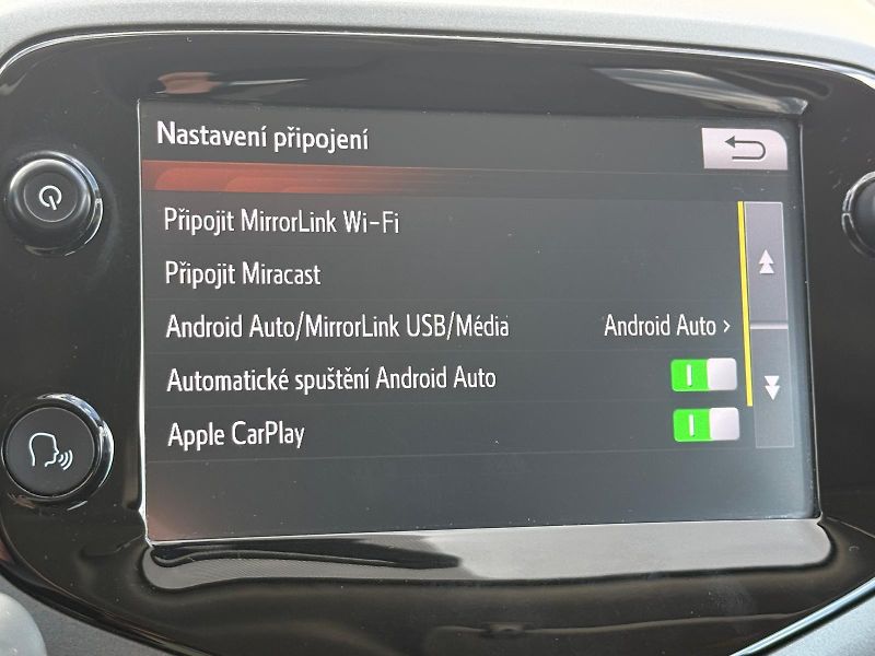 Toyota Aygo 1.0 VVT-i X-Play Style - fotka 22 z 27