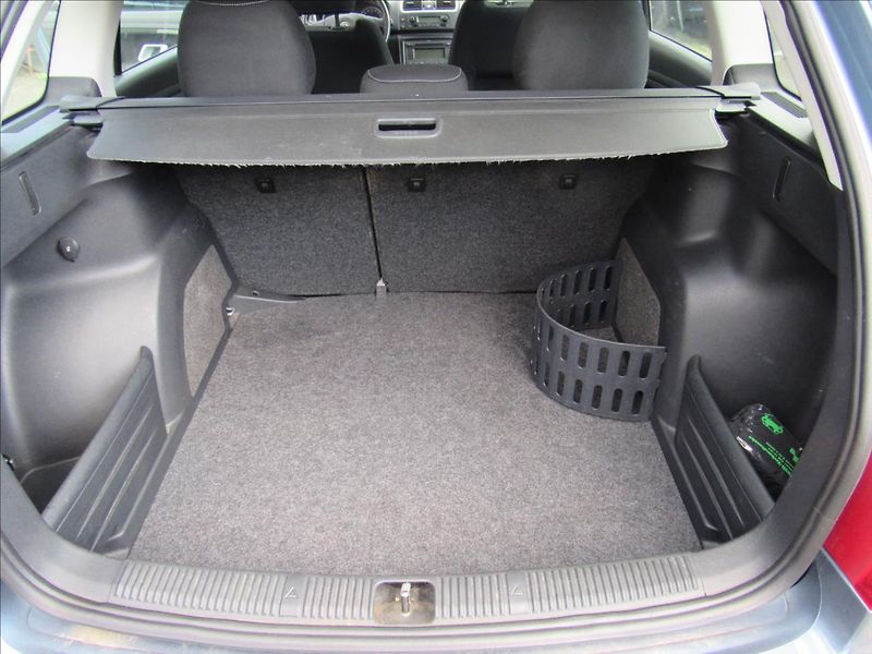Škoda Fabia 1,9 TDi 77kW Combi Sport - fotka 23 z 32