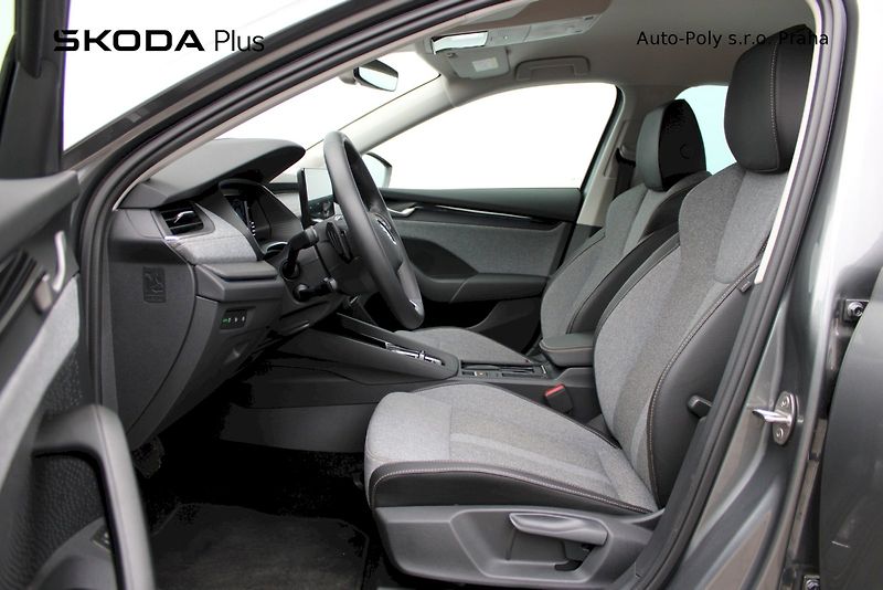 Škoda Octavia (2024) Combi Top Selection 1.5 TSI 11 - fotka 9 z 25