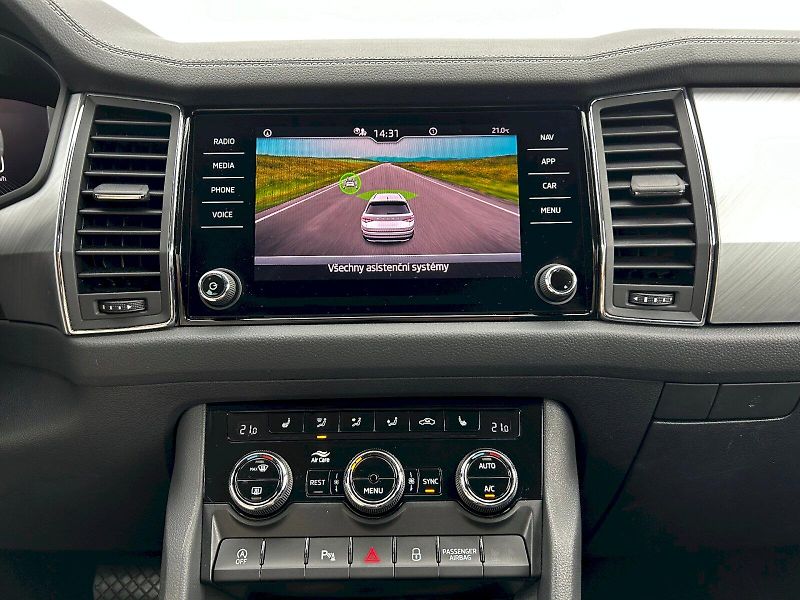 Škoda Kodiaq (2023) 2.0 TDI 110kW 4x4 DSG Ambition - fotka 17 z 35