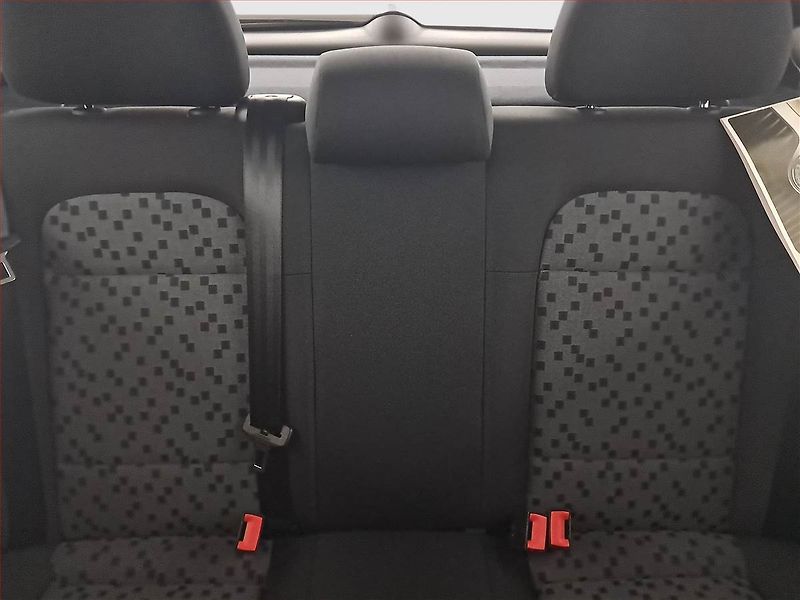 Škoda Fabia (2006) 1.2, Serv.kniha, po STK, Tažné - fotka 10 z 16