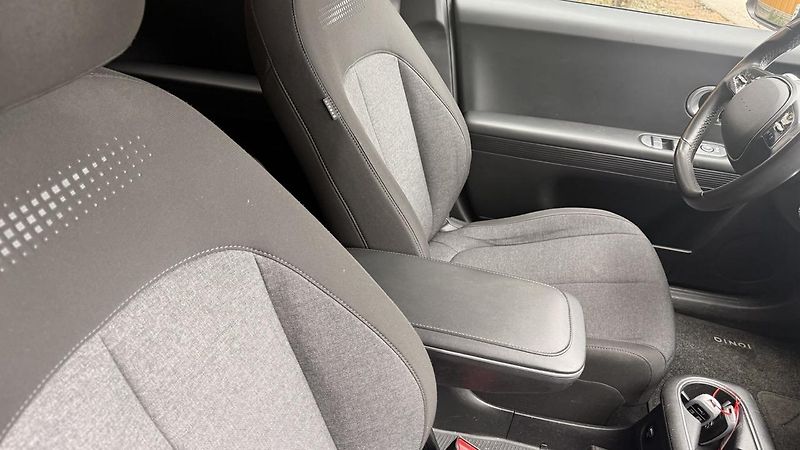 Hyundai Ioniq 5 (2021) Style 73kWh,REZERVOVÁNO - fotka 15 z 45