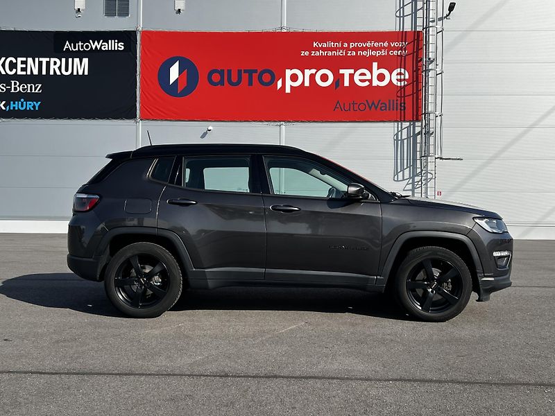 Jeep Compass 1.4 MultiAir Night Eagle TZ - fotka 3 z 18