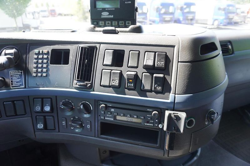 Volvo (2008) FH440 Refrigerator Set/Schmitz - fotka 10 z 24