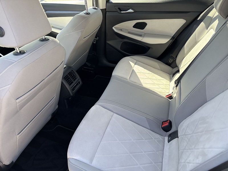 Volkswagen Golf Variant (2022) 2.0 TDI DSG Style - fotka 8 z 27