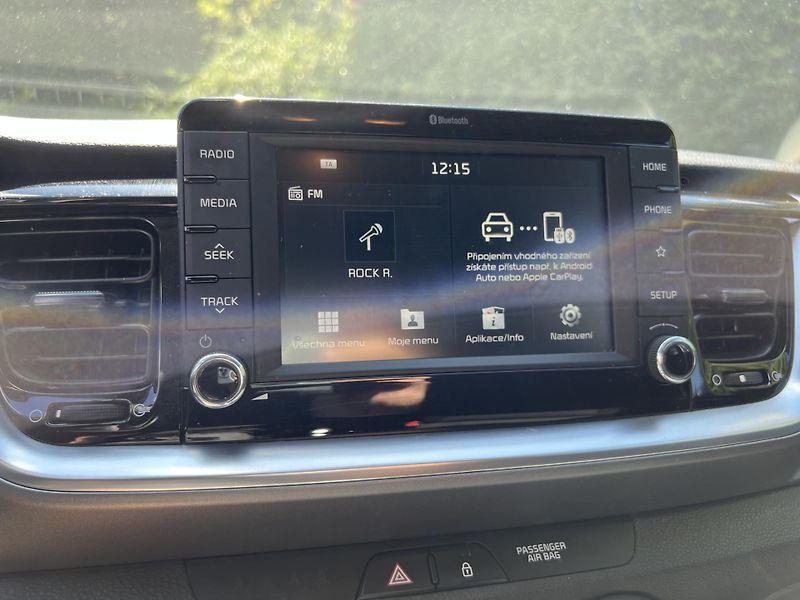 Kia Stonic 1.0 T-GDi 74 kW SERVISKA - fotka 13 z 17