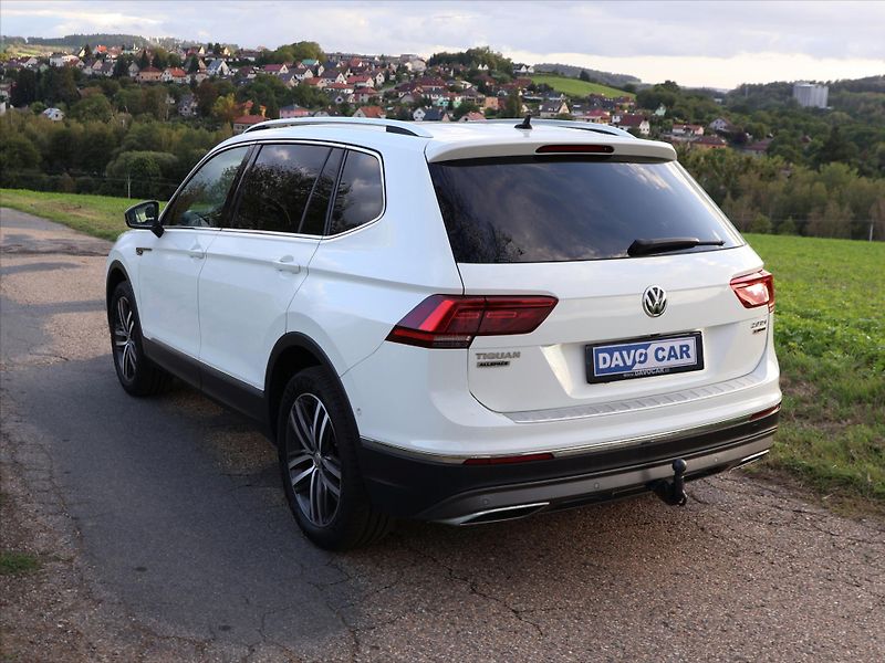 Volkswagen Tiguan Allspace 2,0 TSI 162kW DSG 4M LED 1.Maj - fotka 5 z 35
