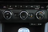 Škoda Octavia 1,6 TDI  TAŽNÉ,JOY - náhled 15