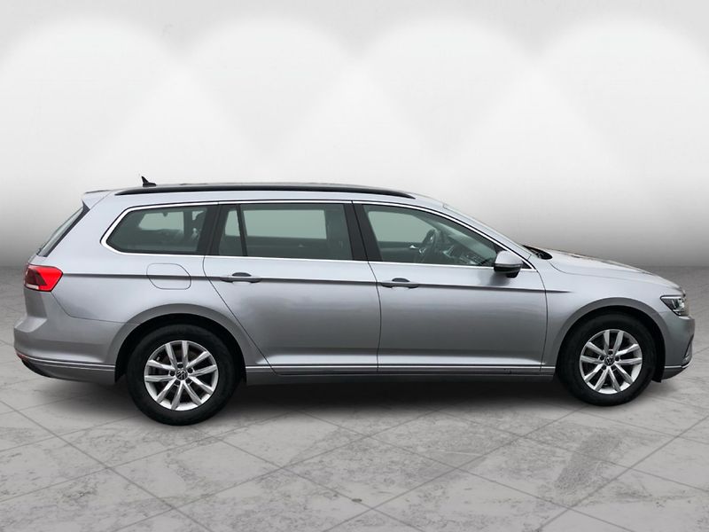 Volkswagen Passat 2.0 TDi DSG 7st. BUSINESS - fotka 8 z 30