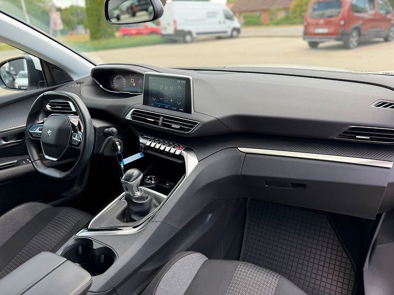 Peugeot 5008 ACTIVE 1.5BHDi 130 MAN6 - fotka 20 z 30