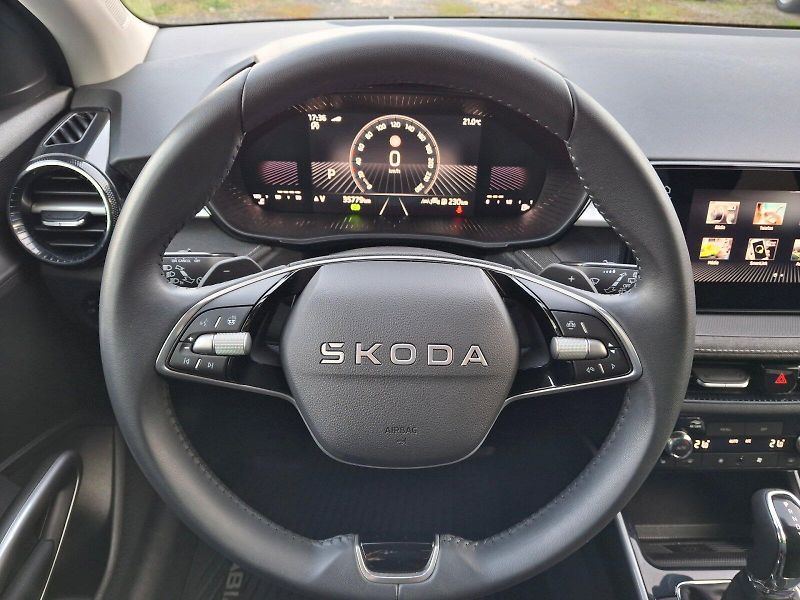 Škoda Fabia (2025) Top Selection DSG 1,0TSi 85kW - fotka 15 z 34