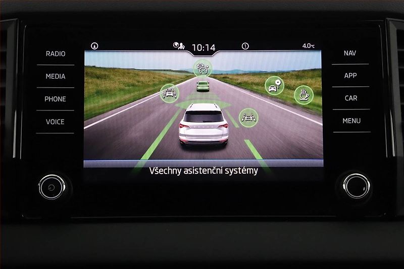 Škoda Karoq (2024) 2.0 TDI, Drive - fotka 14 z 20