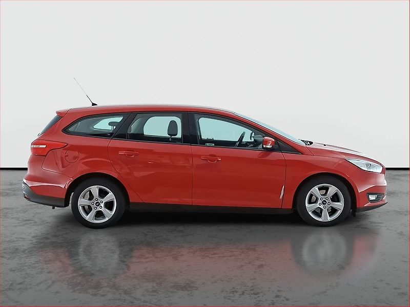 Ford Focus (2016) 1.5 TDCi, ČR,1.maj, Tempomat - fotka 6 z 17