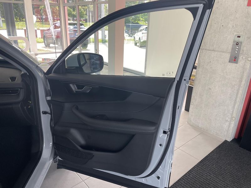 Chery Tiggo 4 HEV (2026) 1,5 HEV Unique - fotka 14 z 52