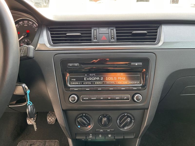 Škoda Rapid (2014) 1.2 TSI - fotka 15 z 29