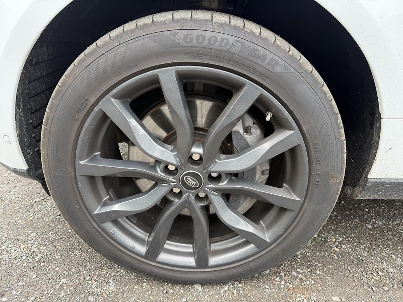 Land Rover Range Rover 4.4l V8 Autobiography - fotka 31 z 32