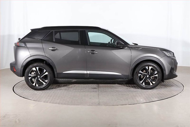 Peugeot 2008 (2021) GT Line 1.5 BlueHDi, Automat - fotka 6 z 26