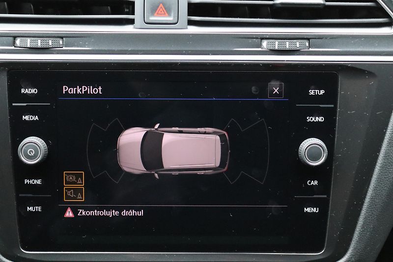 Volkswagen Tiguan 1.4TSI 110kW ČR 1 MAJITEL - fotka 29 z 50