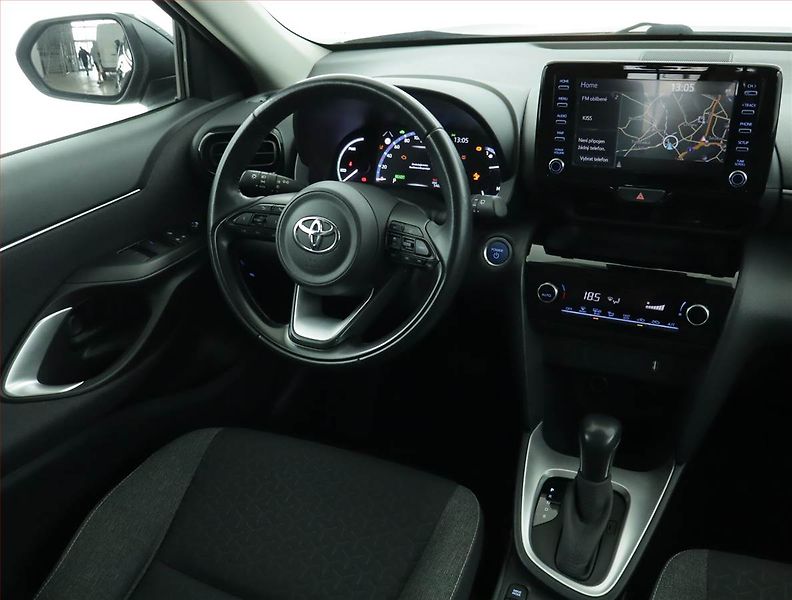 Toyota Yaris Cross (2022) 1.5 VVT-iE - fotka 7 z 19