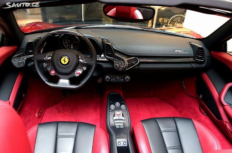 Ferrari 458 Spider Nové ! Top Výbava LIFT - fotka 21 z 33