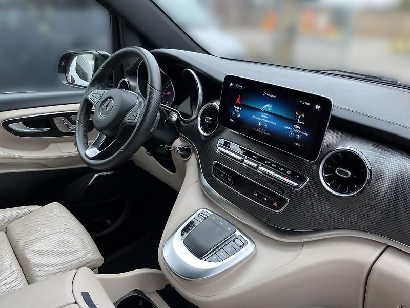 Mercedes-Benz Třídy V 300 d 4MATIC AVANTGARDE AMG - fotka 19 z 28