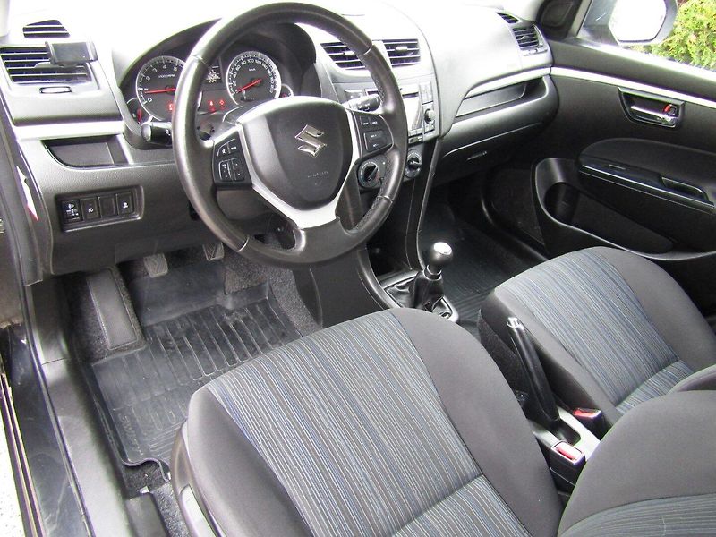 Suzuki Swift (2016) 1.3 16V 69kW  4X4 - fotka 13 z 42