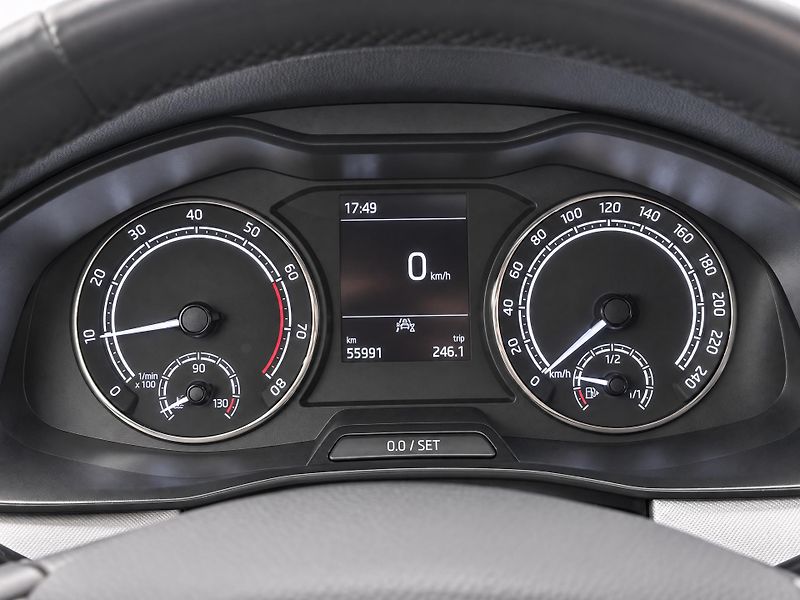 Škoda Scala 1,0 TSI 85kW Style CZ LED - fotka 18 z 34