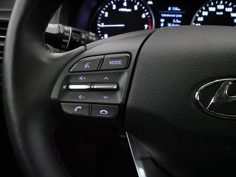 Hyundai i30 - fotka 16 z 26