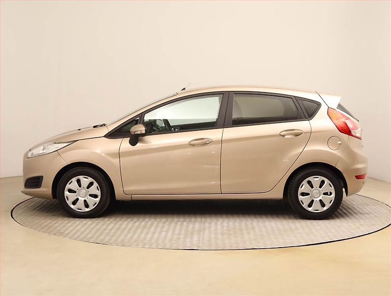 Ford Fiesta (2016) 1.5 TDCi, v dobrém stavu - fotka 3 z 16