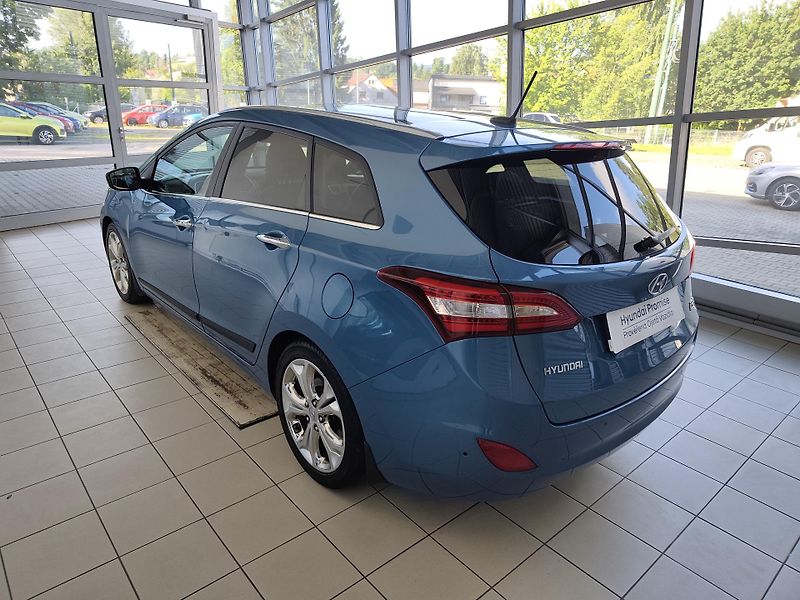 Hyundai i30 (2014) 1.6GDi 99kW Premium - fotka 2 z 23