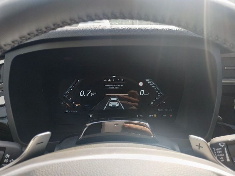 KGM Korando 1.5T, SMART,4WD, AT, SKLADEM - fotka 17 z 28