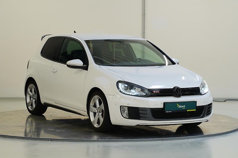 Volkswagen Golf - fotka 8 z 26