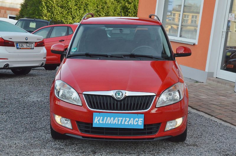 Škoda Fabia (2012) 1.2 TSi 63kW AMBITION / ALU - fotka 2 z 29