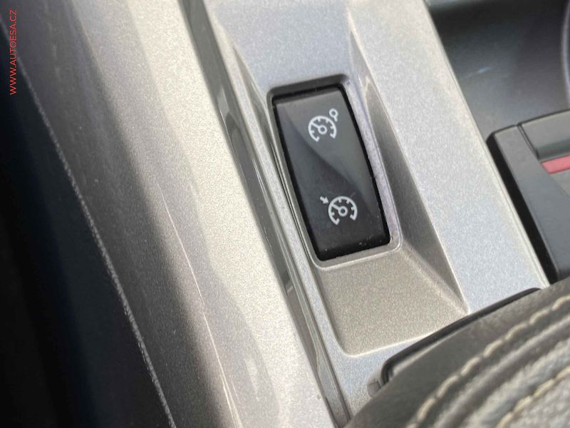Renault Laguna (2015) 2.0dCi, Navi, park.čidla - fotka 14 z 19