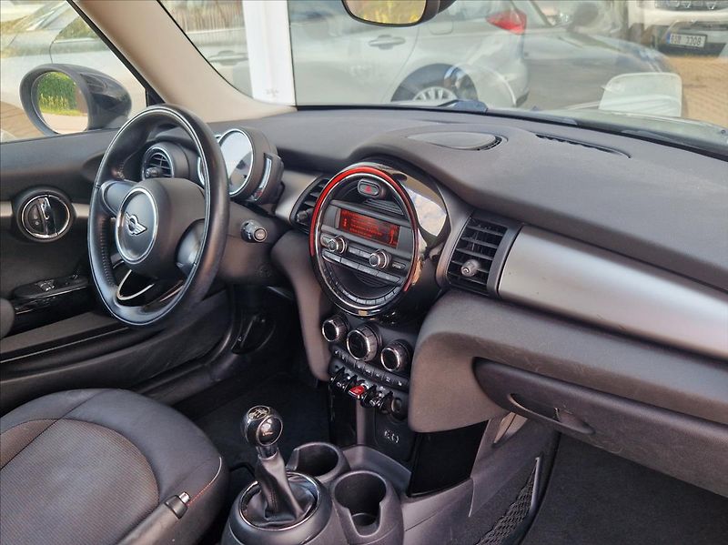Mini Cooper 1,5 i 100kW LED VÝHŘEV - fotka 15 z 26