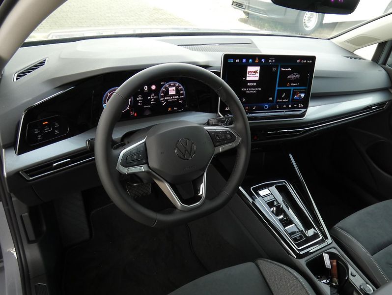 Volkswagen Golf Variant Style 2,0 TDI 110 kW 7 - fotka 5 z 30