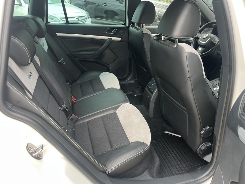 Škoda Octavia (2010) 2.0 TSi 147KW DSG RS - fotka 13 z 19