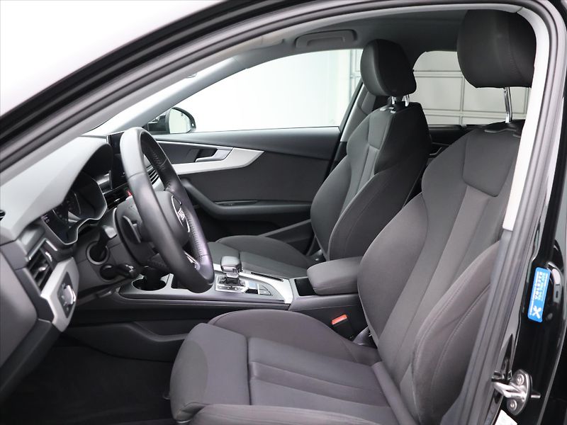 Audi A4 Avant 2,0 TDI 120kW S-tronic - fotka 12 z 39